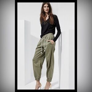 NWT C&C California linen blend pants